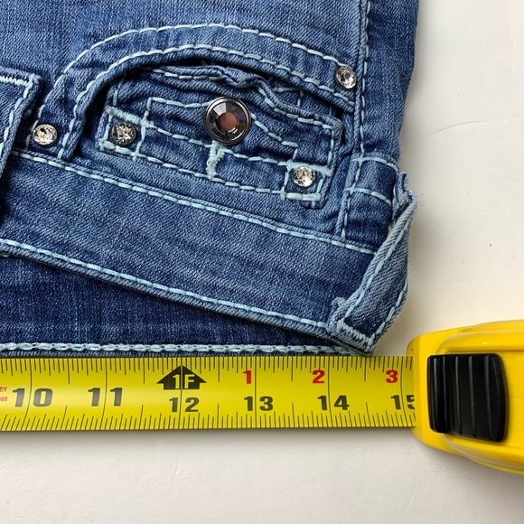 True Religion jeans for women - Picture 7 of 8